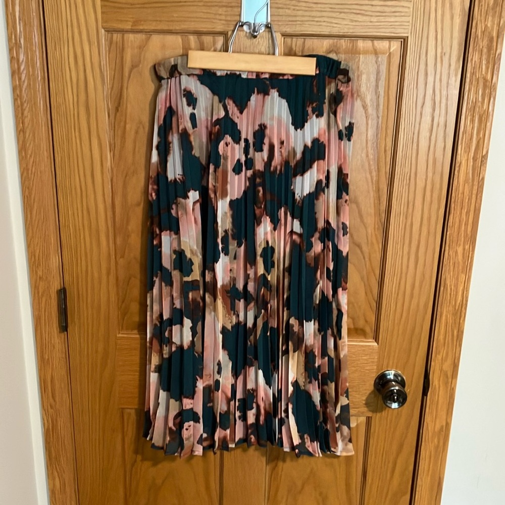 Banana Republic Floral Pleated Skirt - Multicolor